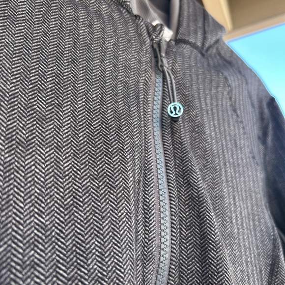 Lululemon Daily Practice Jacket - Picture 7 of 9